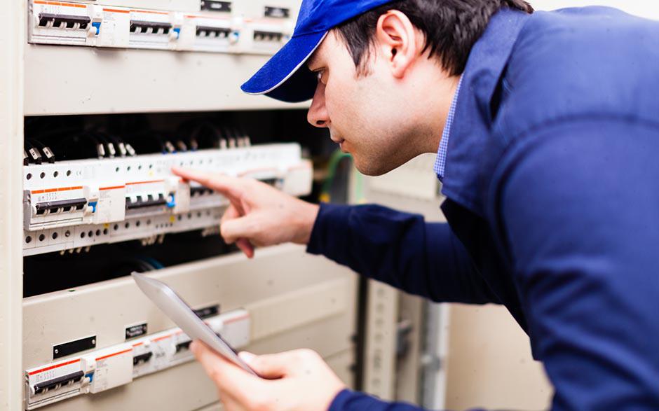 électricien de maintenance Versailles